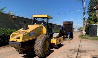 MARDEN JÚNIOR DETERMINA CONTINUIDADE DE FRENTES DE SERVIÇOS PELOS BAIRROS DE TRINDADE PARA CORRIGIR PAVIMENTAÇÃO, ABAIXAR MATO E REFORÇAR SINALIZAÇÃO