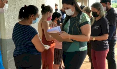 GABRIELA ALVES REALIZA AÇÃO SOCIAL COM ENTREGA DE CESTAS DE ALIMENTOS PARA FAMÍLIAS NECESSITADAS NA REGIÃO LESTE DE TRINDADE
