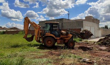 POR ORDEM DO PREFEITO MARDEN JÚNIOR, FRENTES DE SERVIÇOS DA PREFEITURA ATUARAM DURANTE A SEMANA EM MAIS DE 18 BAIRROS DE TRINDADE