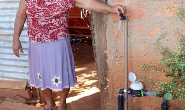 SANEAGO E PREFEITURA DE TRINDADE LEVAM ÁGUA TRATADA A MORADORES DO SETOR SÃO SEBASTIÃO