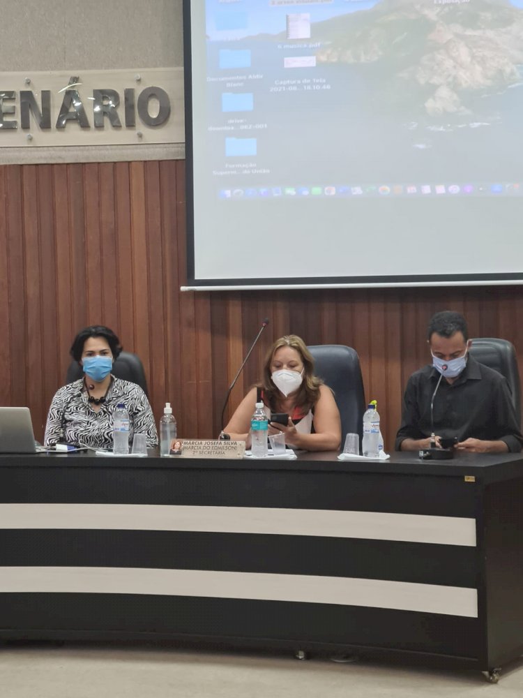 Márcia do Edmilson promove reunião na Câmara Municipal, com os artistas de Trinidade
