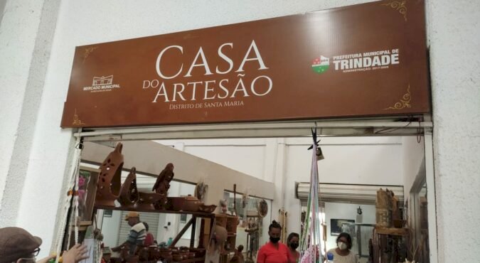 CASA DO ARTESÃO EM TRINDADE É REESTRUTURADA POR ORDEM DO PREFEITO MARDEN JÚNIOR. LOCAL AMPLIA ACERVO COM OBRAS DE NOVOS ARTISTAS DA CIDADE