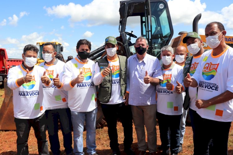 PREFEITO MARDEN JÚNIOR LANÇA PROGRAMA PREFEITURA TRABALHANDO PARA VOCÊ. 122 BAIRROS DA CIDADE SERÃO BENEFICIADOS COM SERVIÇOS DE TAPA-BURACOS, REPOSIÇÃO DE LÂMPADAS QUEIMADAS, ENTRE OUTROS